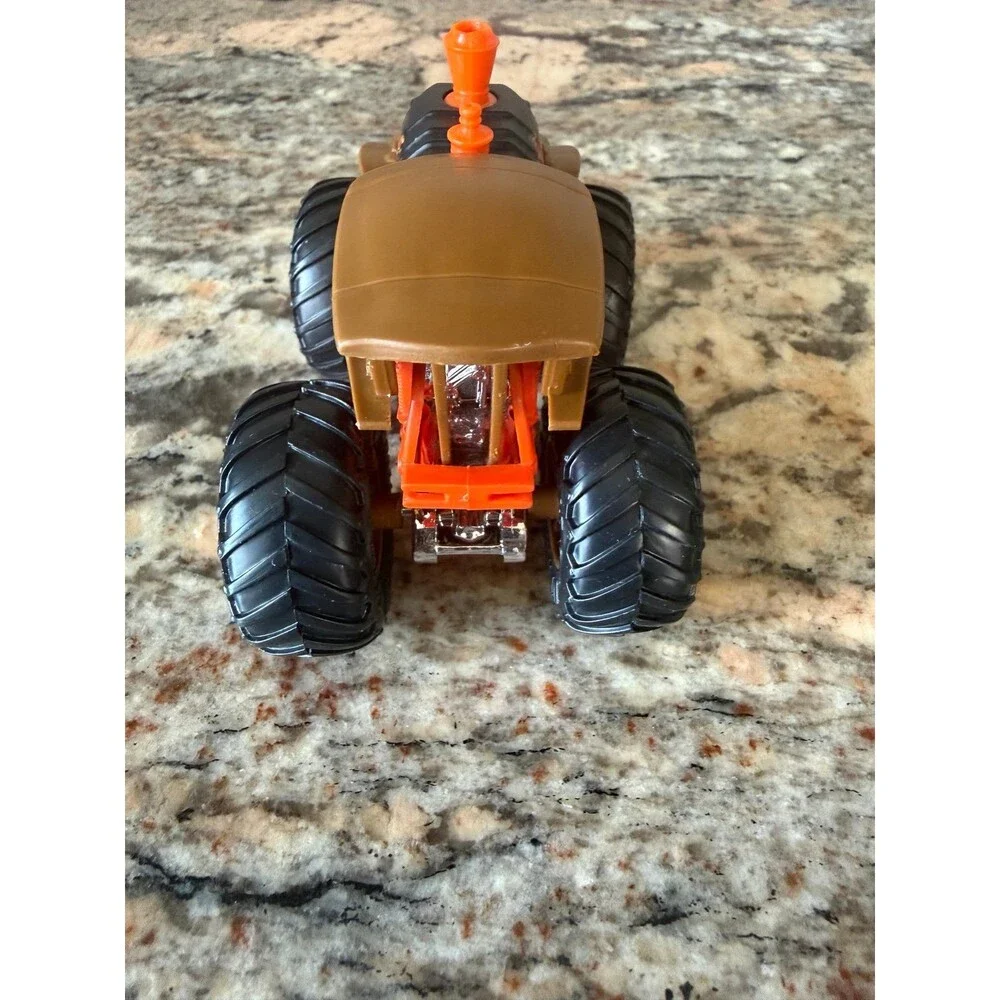 Hot Wheels Monster Trucks Monster Truck Loco Punk Train
